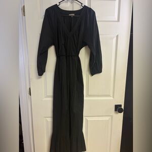Lilla pWomen's Black Long-Sleeve V-Neck Maxi Dress with Waist Tie